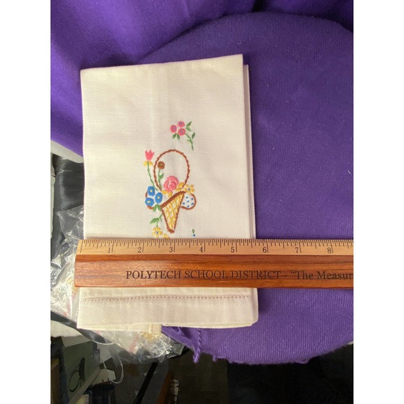 Vintage, Handmade Kitchen/Dish/Tea Towel with Hand Embroidered Flowers. - Picture 4 of 10